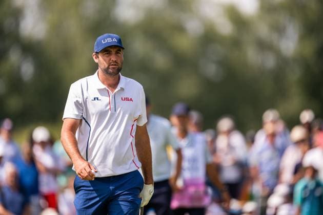 240802 Scottie Scheffler of USA competes in men s individual golf round 2 during day 7 of the Paris 2024 Olympic Games on August 2, 2024 in Paris Photo Ludvig Thunman BILDBYRAN code LT LT0655 golf olympic games olympics os ol olympiska spel olympiske leker paris 2024 paris os paris ol 7 bbeng usa  Copyright: LUDVIGxTHUNMAN BB240802LT065