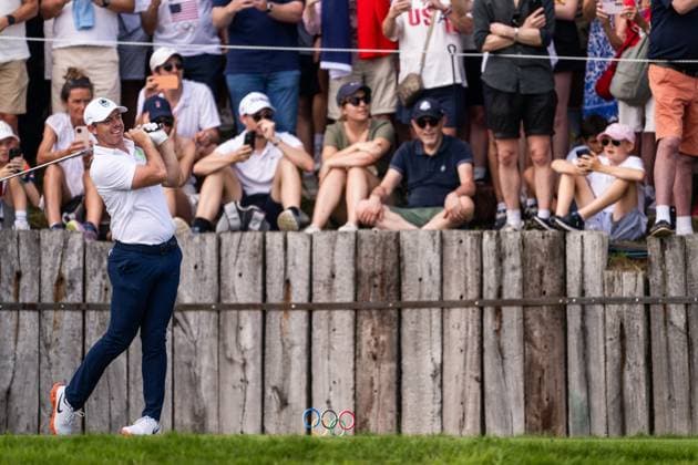 240802 Rory McIlroy of Ireland competes in men s individual golf round 2 during day 7 of the Paris 2024 Olympic Games on August 2, 2024 in Paris Photo Ludvig Thunman BILDBYRAN code LT LT0655 golf olympic games olympics os ol olympiska spelen olympiske leker paris 2024 paris os paris ol 7 bbeng irland ireland  Copyright: LUDVIGxTHUNMAN BB240802LT075