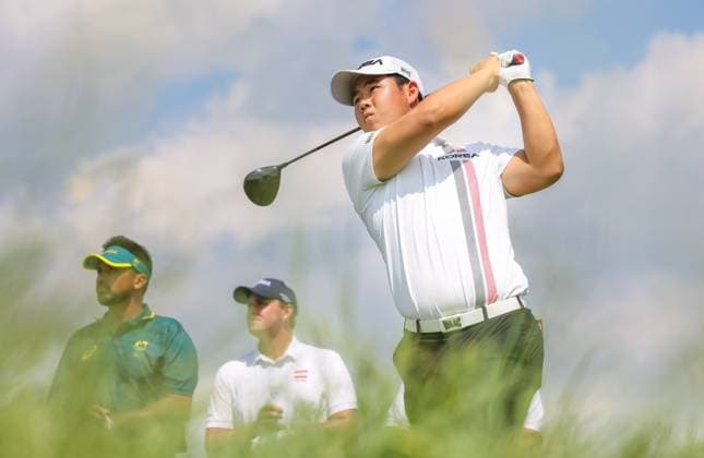 OLYMPICS - Olympic Summer Games 2024 PARIS,FRANCE,02.AUG.24 - OLYMPICS, GOLF - Olympic Summer Games Paris 2024, mens individual stroke play. Image shows Jason Day (AUS), Sepp Straka (AUT) and Tom Kim (KOR).  GEPAxpictures xHaraldxSteiner