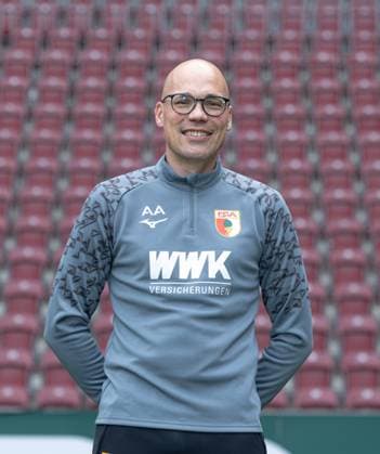 Alexander Ablaß Physiotherapist FC Augsburg 1 BL, portrait date 2024 2025