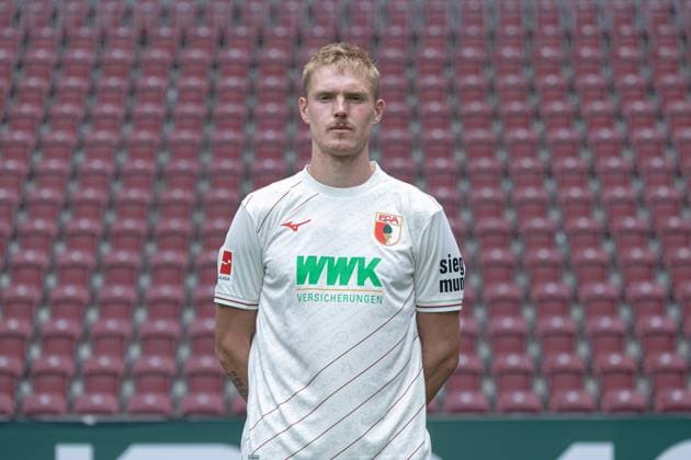 Fredrik Jensen FC Augsburg 1 BL, portrait date 2024 2025