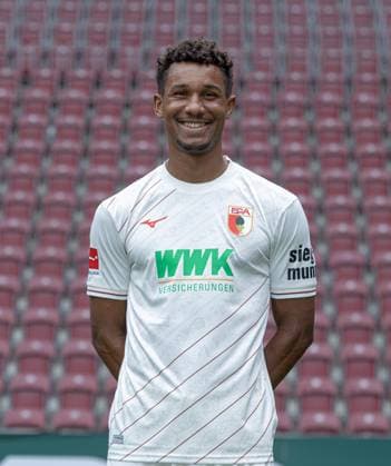 Felix Uduokhai FC Augsburg 1 BL, portrait date 2024 2025