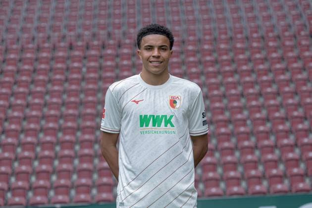 Noahkai Banks FC Augsburg 1 BL, portrait date 2024 2025