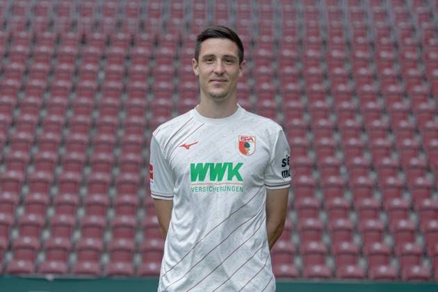 Keven Schlotterbeck FC Augsburg 1 BL, portrait date 2024 2025