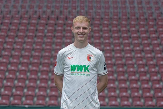 Tim Breithaupt FC Augsburg 1 BL, portrait date 2024 2025