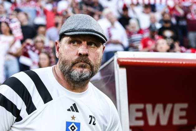 Sport, Football, 2 Bundesliga Season 2024 2025 1 Matchday 1 FC Köln Hamburger SV 02 08 2024, RheinEnergieSTADION Steffen Baumgart Head Coach, Hamburger SV Köln RheinEnergieSTADION North Rhine-Westphalia Germany