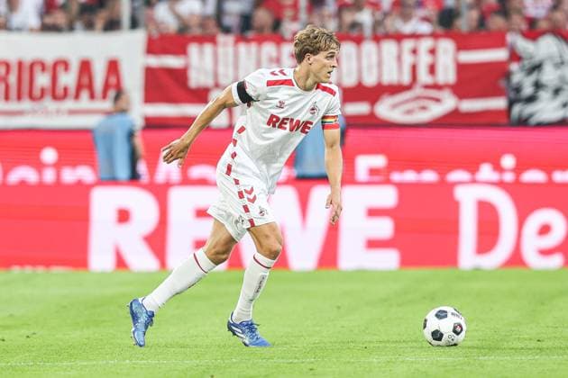 Sport, Football, 2 Bundesliga Season 2024 2025 1 Matchday 1 FC Köln Hamburger SV 02 08 2024, RheinEnergieSTADION Timo Hübers 1 FC Köln, 4 Köln RheinEnergieSTADION Nordrhein Westfahlen Germany