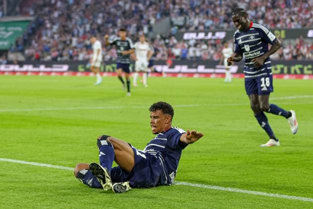 Cologne, Germany, 02 08 24 Ransford Yeboah Koenigsdoerffer Hamburger SV celebrates after scoring his team s second goal during the 2 Bundesliga match between 1 FC Köln Hamburger SV at RheinEnergieSTADION on August 02, 2024 in Cologne, Germany Photo by Stefan Brauer Brauer Fotoagentur Köln, Germany, 02 08 24 Ransford Yeboah Koenigsdoerffer Hamburger SV celebrates after scoring his team s second goal during the 2 Bundesliga match between 1 FC Köln Hamburger SV at ReihnEnergieSTADION on August 2, 2024 in Köln, Germany Photo by Stefan Brauer Brauer Fotoagentur Köln ReihnEnergieSTADION Germany Copyright: xStefanxBrauerx xBrauer-Fotoagentx