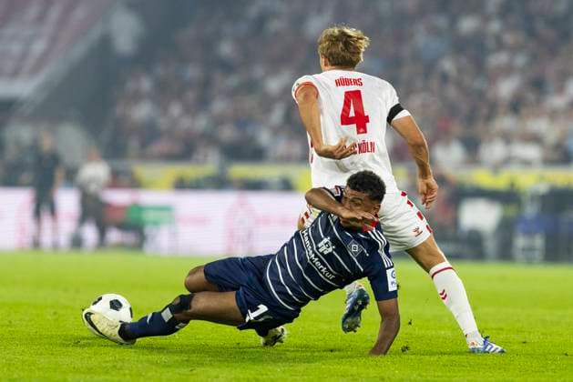 2 Soccer Bundesliga 1 FC Köln Hamburger SV, 02 08 2024 Timo Hübers 1 FC Köln, 4 , Ransford Königsdörffer Hamburger SV, 11 2 Soccer Bundesliga, 1 FC Köln Hamburger SV, 1 Spieltag, am 02 08 2024, RheinEnergie Stadion, Köln DFL regulations prohibit any use of photographs as image sequences and or quasi video Copyright: xBEAUTIFULxSPORTS Meuselx