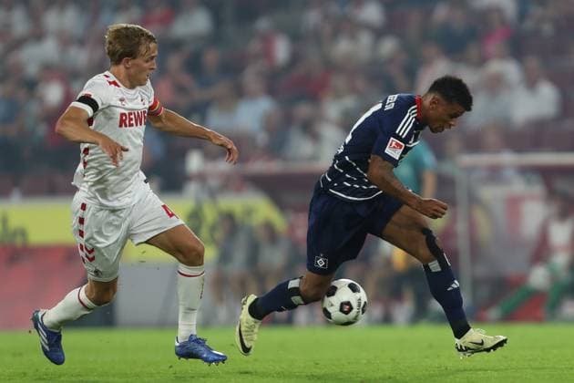 Timo Huebers 1 FC Koeln and Ransford Koenigsdoerffer Hamburger SV in a duel, 2 Bundesliga, 1 FC Koeln vs Hamburger SV 2 Bundesliga, RheinEnergieStadion on August 02, 2024 in Cologne, Germany Photo by Oliver Kaelke DeFodi Images Timo Huebers 1 FC Koeln and Ransford Koenigsdoerffer Hamburger SV battle for the ball, 2 Bundesliga, 1 FC Koeln vs Hamburger SV 2 Bundesliga, RheinEnergieStadion on August 2, 2024 in Cologne, Germany Photo by Oliver Kaelke DeFodi Images Defodi 678 2024 08 02 OK KOEHSV 1031 Defodi-678