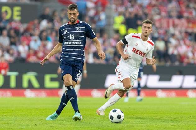 2 Soccer Bundesliga 1 FC Köln Hamburger SV, 02 08 2024 Jonas Meffert Hamburger SV, 23 2 Soccer Bundesliga, 1 FC Köln Hamburger SV, 1 Spieltag, am 02 08 2024, RheinEnergie Stadion, Köln DFL regulations prohibit any use of photographs as image sequences and or quasi video Copyright: xBEAUTIFULxSPORTS Meuselx