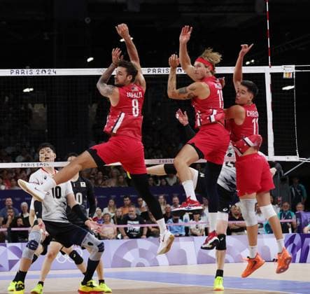 USA in action against Japan in the Preliminary round of the Men s Volleyball at Porte De Versailles on the seventh day of the Paris Olympics on Friday, August 02, 2024.USA won the match 3 sets to one.  OLY202408021062 HUGOxPHILPOTT