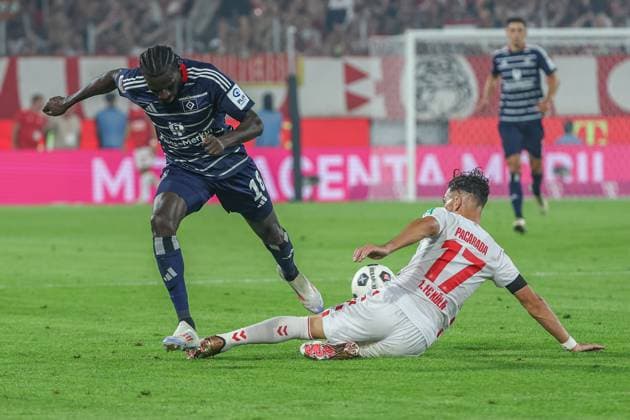 2 Bundesliga 24 25 1 FC Köln Hamburger SV on 02 08 2024 at RheinEnergieSTADION in Cologne Bakery Jatta Hamburg 18 vs Leart Pacarada Koeln 17 MH