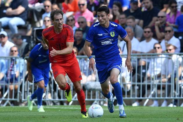 Soccer friendly match 1 FC Düren FC Bayern Munich on 28 07 2024 at the Karl Knipprath Stadium in Jülich Leon Goretzka Munich , left Meric Nuh Gültekin Düren , right xRx