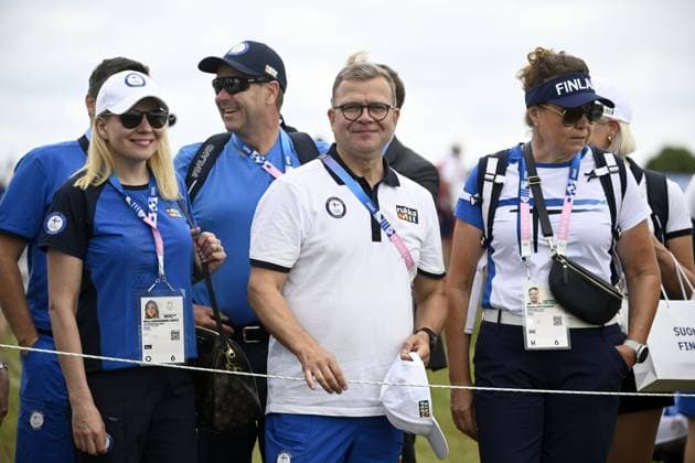 The prime minister of Finland Petteri Orpo watching when Sami Välimäki and Tapio Pulkkanen of Finland competes during men s individual stroke play of golf at the Paris Summer Olympic Games, Olympische Spiele, Olympia, OS in Le Golf National on August 3, 2024. Paris France LKFTJK20240803124657SRTV  Copyright: xAnttixAimo-Koivistox LKFTJK20240803124657SRTV