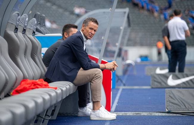Soccer, Men, Season 2024 2025, 2 Bundesliga 1 Matchday , Hertha BSC SC Paderborn, f l Team Manager Maximilian Fürst Hertha BSC , Managing Director Thomas E Herrich Hertha BSC on the bench, 03 08 2024, Copyright: xSebastianxRäppold MatthiasxKochx