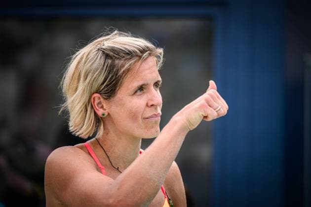 03.08.2024, Paris, Stadion Eiffelturm Beachvolleyball, Olympische Spiele, Vorrunde Laura Ludwig (GER) enttäuscht enttaeuscht traurig nach Niederlage *** 03 08 2024, Paris, Eiffel Tower Stadium Beach volleyball, Olympic Games, preliminary round Laura Ludwig GER disappointed disappointed sad after defeat