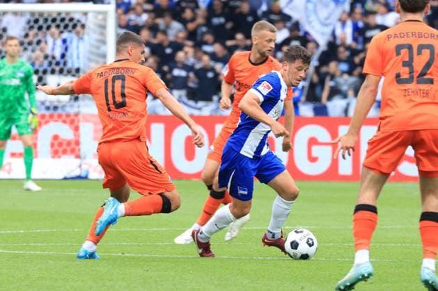 DEU, DFL, 2 FBL, Hertha BSC vs SC Paderborn 07, 03 08 2024, Berliner Olympiastadion, Berlin, DEU, DFL, 2 FBL, Hertha BSC vs SC Paderborn 07, im Bild Diego Demme Hertha BSC Berlin 6 , Koen Kostons SC Paderborn 10 , Sebastian Klaas SC Paderborn 26 DFL regulations prohibit any use of Photographs as image sequences and or quasi video Foto Juergen Engler nordphoto GmbH nordphotoxGmbHx xEngler nph00076