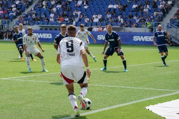03 08 2024, xhfmx, Soccer 2 Bundesliga, Karlsruher SC 1 FC Nürnberg emspor, v l Stefanos Tzimas 1 FC Nürnberg DFL DFB REGULATIONS PROHIBIT ANY USE OF PHOTOGRAPHS as IMAGE SEQUENCES and or QUASI VIDEO Karlsruhe