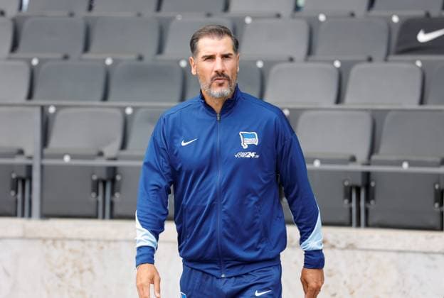 Germany, Berlin, Olympiastadion, Football, Men, Season 2024 2025, 2 Bundesliga 1 Matchday , Hertha BSC SC Paderborn, Photo Coach Cristian Fiel Hertha BSC