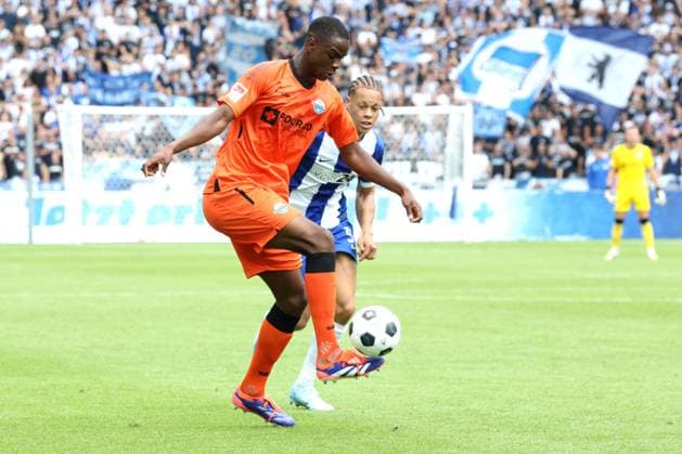 DEU, DFL, 2 FBL, Hertha BSC vs SC Paderborn 07, 03 08 2024, Berliner Olympiastadion, Berlin, DEU, DFL, 2 FBL, Hertha BSC vs SC Paderborn 07, in the picture Derry Scherhant Hertha BSC Berlin 39 , Ilyas Ansah SC Paderborn 29 DFL regulations prohibit any use of Photographs as image sequences and or quasi video Foto Juergen Engler nordphoto GmbH nordphotoxGmbHx xEngler nph00076