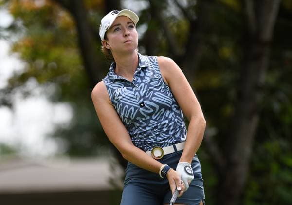 PORTLAND, OR - AUGUST 03: Polly Mack Tess off on the 7th hole during the third round of the LPGA, Golf Damen Portland Classic on August 3, 2024 at Columbia Edgewater Country Club in Portland, Oregon. (Photo by Brian Murphy Icon Sportswire) GOLF: AUG 03 LPGA Portland Classic EDITORIAL USE ONLY Icon240803348