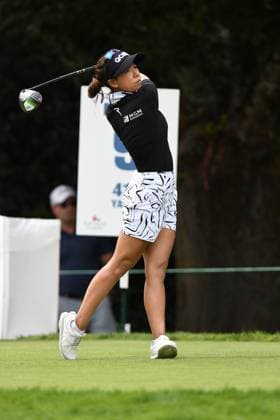 PORTLAND, OR - AUGUST 03: Jenny Shin tees off on the 9th hole during the third round of the LPGA, Golf Damen Portland Classic on August 3, 2024 at Columbia Edgewater Country Club in Portland, Oregon. (Photo by Brian Murphy Icon Sportswire) GOLF: AUG 03 LPGA Portland Classic EDITORIAL USE ONLY Icon240803459