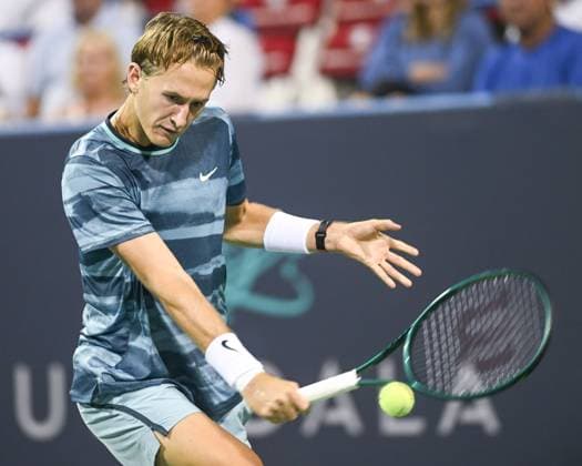 August 3, 2024, Washington, D.C, U.S: SEBASTIAN KORDA hits backhand during his semifinal match against Francis Tiafoe at the Rock Creek Tennis Center. Washington U.S - ZUMAg196 20240803_zap_g196_020 Copyright: xKylexGustafsonx