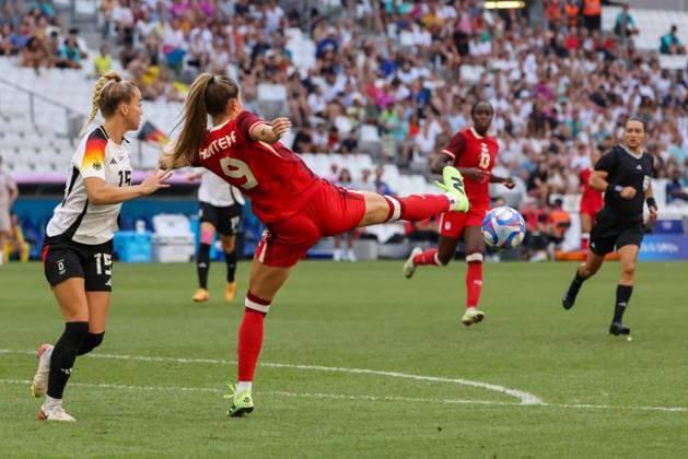 - Olympic women s soccer quarter-final between Canada and Germany in Marseille - 03 08 2024 - France Provence-Alpes-Cote d Azur Marseille - Olympic Games, Olympische Spiele, Olympia, OS Paris 2024, women s soccer quarter-final between Canada and Germany in Marseille  SylvainxRostaingx xLexPictorium LePictorium_0295461