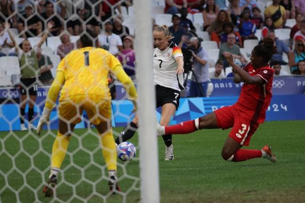 - Olympic women s soccer quarter-final between Canada and Germany in Marseille - 03 08 2024 - France Provence-Alpes-Cote d Azur Marseille - Olympic Games, Olympische Spiele, Olympia, OS Paris 2024, women s soccer quarter-final between Canada and Germany in Marseille  SylvainxRostaingx xLexPictorium LePictorium_0295465