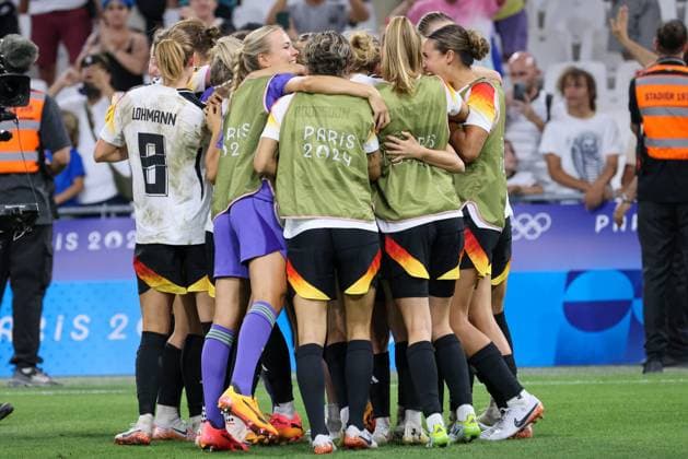 - Olympic women s soccer quarter-final between Canada and Germany in Marseille - 03 08 2024 - France Provence-Alpes-Cote d Azur Marseille - Olympic Games, Olympische Spiele, Olympia, OS Paris 2024, women s soccer quarter-final between Canada and Germany in Marseille  SylvainxRostaingx xLexPictorium LePictorium_0295494