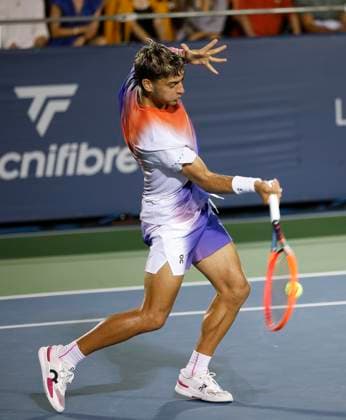 August 3, 2024: Flavio Cobolli (ITA) hits a shot during the 2024 Mubadala Citi DC Open tennis tournament being played at Rock Creek Park Tennis Center in Washington, D.C. CSM District Of Columbia United States of America - ZUMAc04_ 20240803_zma_c04_384 Copyright: xJustinxCooperx