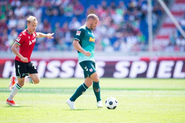 03 08 2024 Soccer, 2024 2025, 2 Bundesliga, 1 Matchday, Hannover 96 SSV Jahn Regensburg Andreas Geipl Regensburg DFL REGULATIONS PROHIBIT ANY USE OF PHOTOGRAPHS AS IMAGE SEQUENCES AND OR QUASI VIDEO