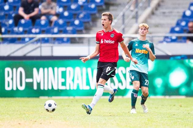 03 08 2024 Soccer, 2024 2025, 2 Bundesliga, 1 Matchday, Hannover 96 SSV Jahn Regensburg Fabian Kunze Hannover DFL REGULATIONS PROHIBIT ANY USE OF PHOTOGRAPHS AS IMAGE SEQUENCES AND OR QUASI VIDEO
