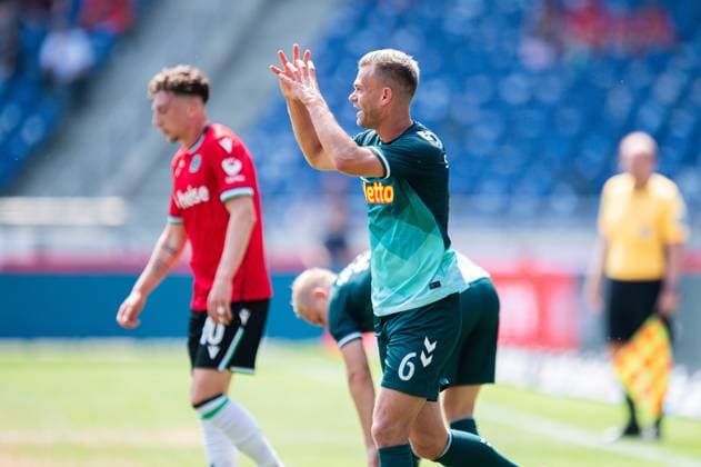 03 08 2024 Soccer, 2024 2025, 2 Bundesliga, 1 Matchday, Hannover 96 SSV Jahn Regensburg Benedikt Saller Regensburg DFL REGULATIONS PROHIBIT ANY USE OF PHOTOGRAPHS AS IMAGE SEQUENCES AND OR QUASI VIDEO