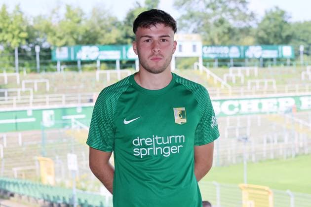 Chemie Leipzig team presentation Regionalliga NO Luca Marino BSG Chemie Leipzig Regionalliga NordOst, portrait date 2024 2025 , 02 08 2024, Alfred Kunze Sportpark, Leipzig , Picture Point