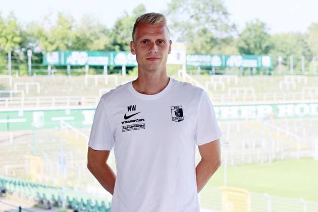 Chemie Leipzig team presentation Regionalliga NO Co Trainer Markus Wolf BSG Chemie Leipzig Regionalliga NordOst, portrait date 2024 2025 , 02 08 2024, Alfred Kunze Sportpark, Leipzig , Picture Point
