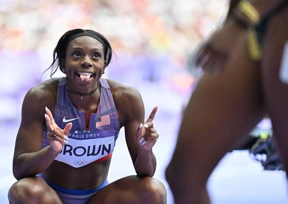 Sport Themen der Woche KW31 (240804) -- PARIS, Aug. 4, 2024 -- Brittany Brown of the United States reacts after the women s 200m round 1 of Athletics at the Paris 2024 Olympic Games, Olympische Spiele, Olympia, OS in Paris, France, Aug. 4, 2024. ) (PARIS2024) FRANCE-PARIS-OLY-ATHLETICS-200M-WOMEN LuixSiuxWai 