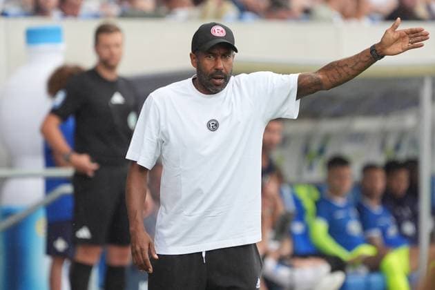 Coach Daniel Thioune Fortuna Düsseldorf gets excited 04 08 2024 2 Bundesliga, Season 24 25 SV Darmstadt 98 vs Fortuna Düsseldorf, Stadion am Boellenfalltor, emonline, emspor,