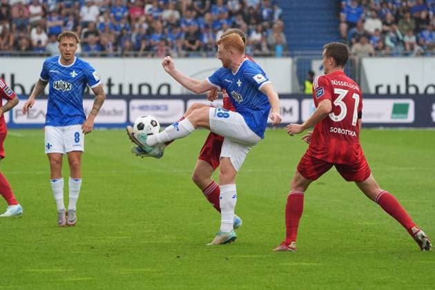 Paul Will SV Darmstadt 98, 28 klaert 04 08 2024 2 Bundesliga, season 24 25 SV Darmstadt 98 vs Fortuna Düsseldorf, Stadion am Boellenfalltor, emonline, emspor,