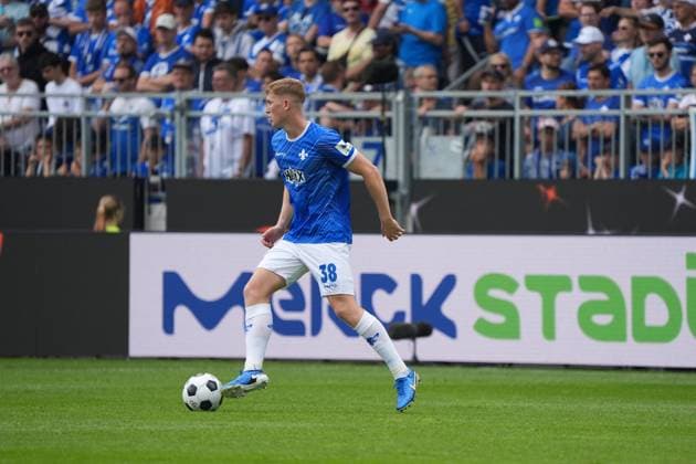 Clemens Riedel SV Darmstadt 98, 38 04 08 2024 2 Bundesliga, Season 24 25 SV Darmstadt 98 vs Fortuna Düsseldorf, Stadion am Boellenfalltor, emonline, emspor,