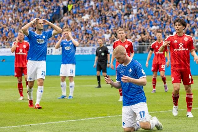 2 Soccer Bundesliga SV Darmstadt 98 Fortuna Düsseldorf, 04 08 2024 Kai Klefisch SV Darmstadt 98 17 after a failed goal chance, SV Darmstadt 98 Fortuna Düsseldorf, Darmstadt, Merck Stadion am Böllenfalltor, 4 8 2024 Copyright: xBEAUTIFULxSPORTS Gawlikx