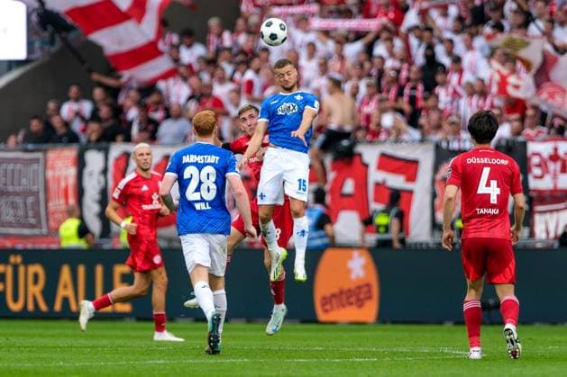 Isak Johannesson Fortuna Duesseldorf , 08 in duel with Fabian Nuernberger SV Darmstadt 98, 15 , GER, SV Darmstadt 98 vs Fortuna Duesseldorf, Soccer, 2 Bundesliga, 1 Matchday, Season 2024 2025, 04 08 2024 DFL REGULATIONS PROHIBIT ANY USE OF PHOTOGRAPHS as IMAGE SEQUENCES and or QUASI VIDEO GER, SV Darmstadt 98 vs Fortuna Duesseldorf, Football, 2 Bundesliga, 1 Matchday, Season 2024 2025, 04 08 2024 Darmstadt Copyright: xEibner-Pressefoto FlorianxWieganx EP_FWD