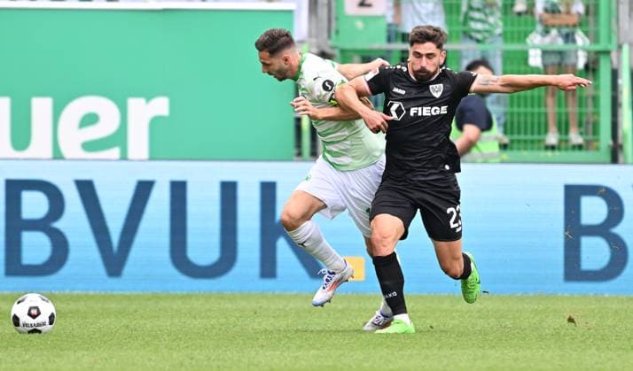 04 08 2024 Soccer Season 2024 2025 2 Soccer Bundesliga 01 Matchday SpVgg Greuther Fürth Kleeblatt SC Preußen Münster Sportfoto Zink xwoxzix DFL regulations prohibit any use of photographs as image sequences and or quasi video only for editorial use Branimir Hrgota 10 SpVgg Greuther Fürth Malik Batmaz 23, Preußen Münster