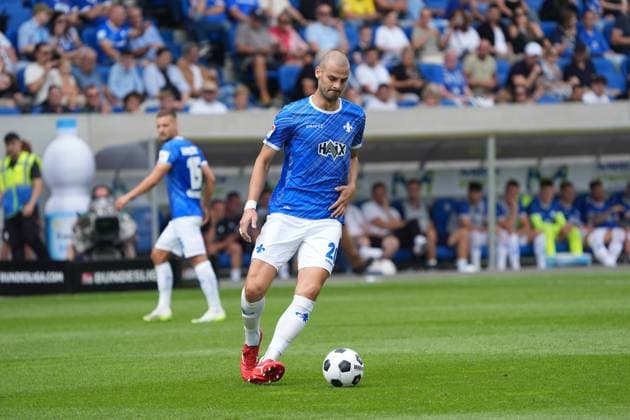 Aleksandar Vukotic SV Darmstadt 98, 20 04 08 2024 2 Bundesliga, Season 24 25 SV Darmstadt 98 vs Fortuna Düsseldorf, Stadion am Boellenfalltor, emonline, emspor,