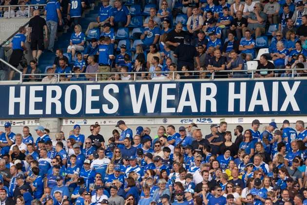 2 Soccer Bundesliga SV Darmstadt 98 Fortuna Düsseldorf, 04 08 2024 Heroes Wear Haix banner, advertising banner, banner, SV Darmstadt 98 Fortuna Düsseldorf, Darmstadt, Merck Stadion am Böllenfalltor, 4 8 2024 Copyright: xBEAUTIFULxSPORTS Gawlikx