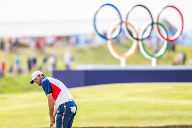 240804 Scottie Scheffler of USA during the final round of the men s individual stroke play golf during day 9 of the Paris 2024 Olympic Games on August 4, 2024 in Paris Photo Petter Arvidson BILDBYRAN code PA PA0861 golf olympic games olympics os ol olympiska spelen olympiske leker paris 2024 paris os paris ol bbeng usa  Copyright: PETTERxARVIDSON BB240804PA156
