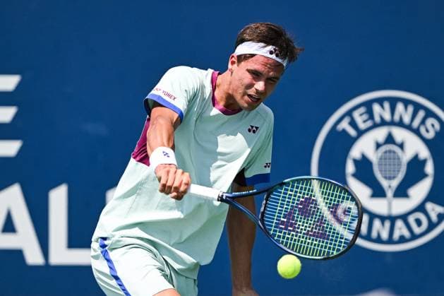 ATP National Bank Open 2024 MONTREAL, QC, CANADA AUGUST 04 Daniel Altmaier GER returns the ball during a qualifying round match at ATP National Bank Open on August 04, 2024 at IGA Stadium in Montreal, QC, Canada Photo by David Kirouac Copyright: xBEAUTIFULxSPORTS Kirouacx