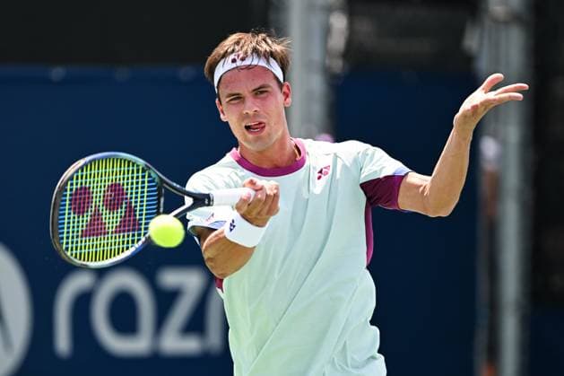 ATP National Bank Open 2024 MONTREAL, QC, CANADA AUGUST 04 Daniel Altmaier GER returns the ball during a qualifying round match at ATP National Bank Open on August 04, 2024 at IGA Stadium in Montreal, QC, Canada Photo by David Kirouac Copyright: xBEAUTIFULxSPORTS Kirouacx