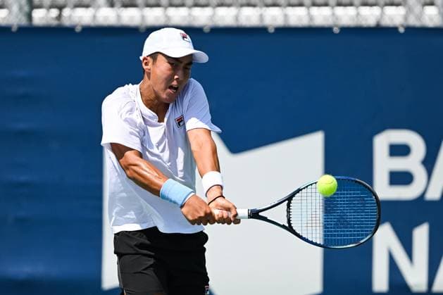 ATP National Bank Open 2024 MONTREAL, QC, CANADA AUGUST 04 Rinky Hijikata AUS retruns the ball during a qualifying round match at ATP National Bank Open on August 04, 2024 at IGA Stadium in Montreal, QC, Canada Photo by David Kirouac Copyright: xBEAUTIFULxSPORTS Kirouacx